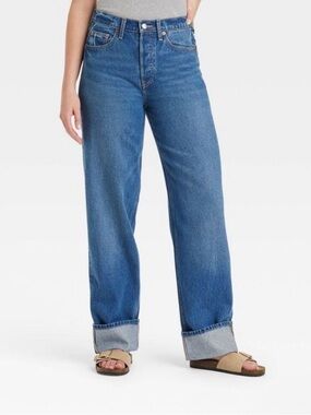 Universal Thread Women's Boyfriend Jeans in Medium Blue